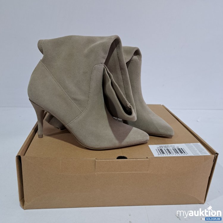 Artikel Nr. 435902 Artikel Nr. 435902: Reserved Premium Damenheels