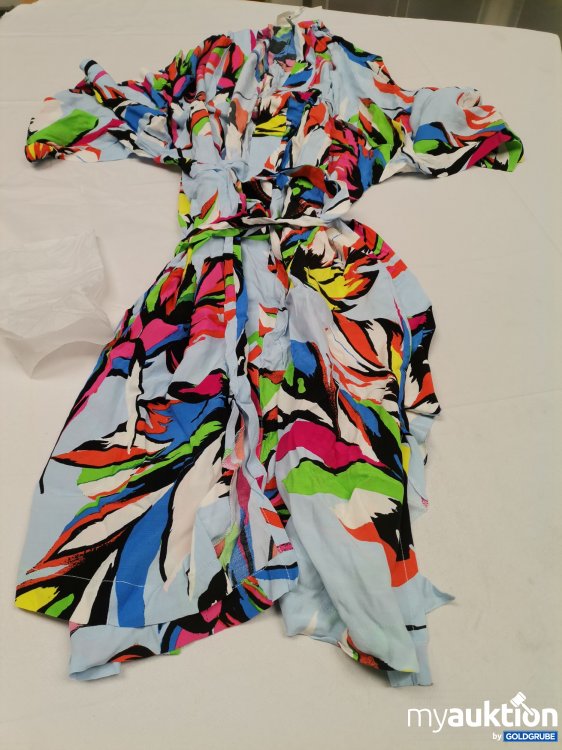 Artikel Nr. 863910 Artikel Nr. 863910: YAS Wickelkleid