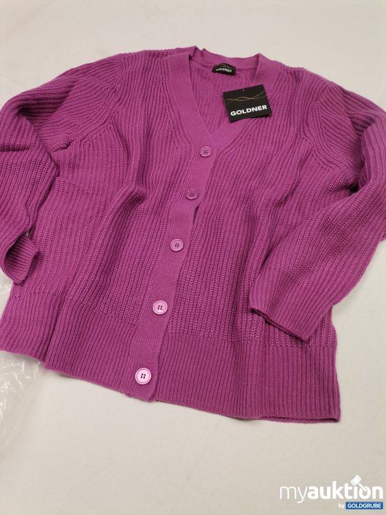 Artikel Nr. 879910 Artikel Nr. 879910: Goldner Strickweste