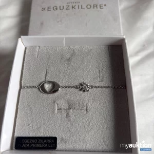 Auktion Armband