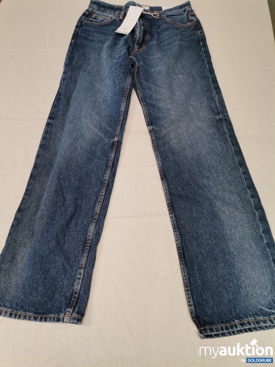 Artikel Nr. 705916 Artikel Nr. 705916: Bershka straight Jean's