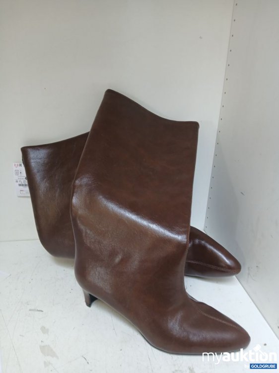 Artikel Nr. 986916 Artikel Nr. 986916: Bershka Stiefel
