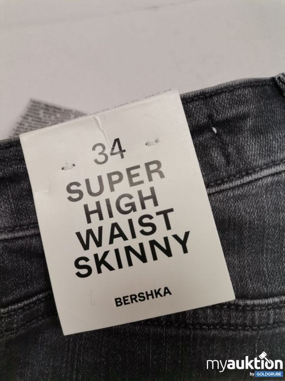 Artikel Nr. 863918 Artikel Nr. 863918: Bershka Jeans