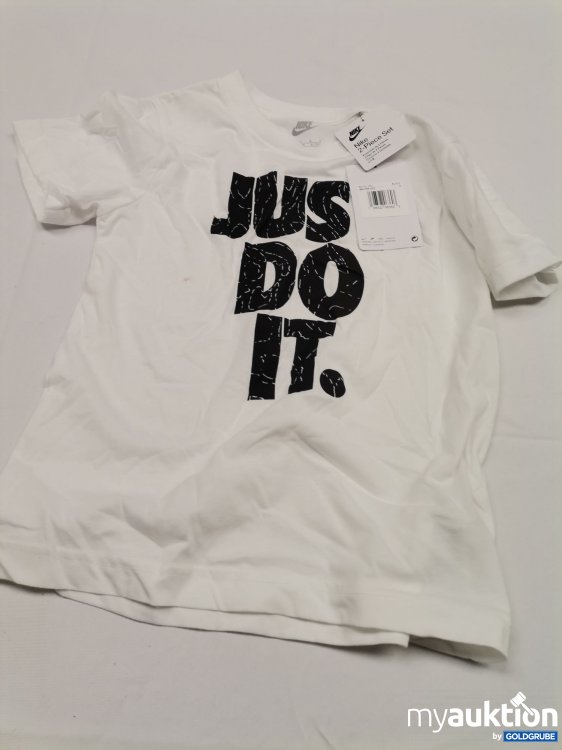 Artikel Nr. 775923 Artikel Nr. 775923: Nike Shirt verschmutzt