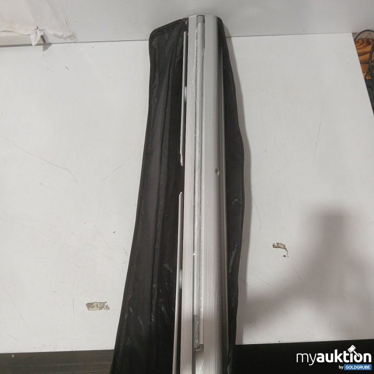 Artikel Nr. 524924 Artikel Nr. 524924: Roll-Up für Plakate mit Standfüßen in silber + Tragetasche Breite: ca. 87 cm