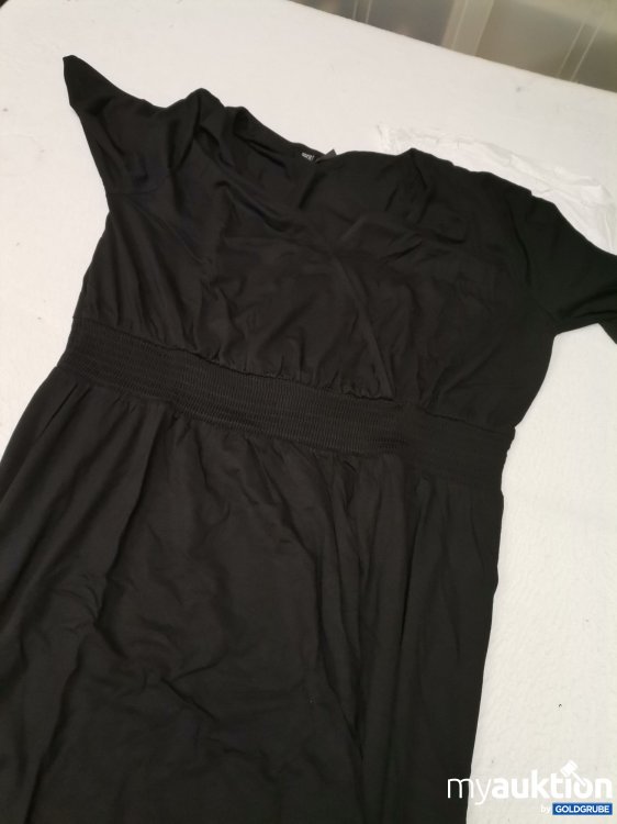 Artikel Nr. 675924 Artikel Nr. 675924: Bodyflirt Kleid