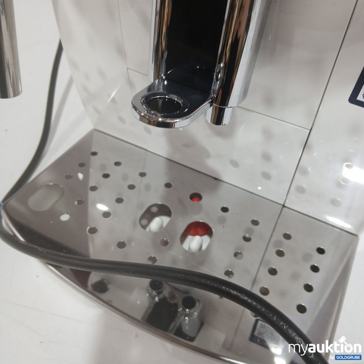 Artikel Nr. 978932 Artikel Nr. 978932: Delonghi Magnifica S ECAM21.118.W
