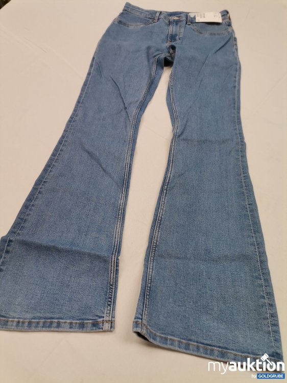 Artikel Nr. 822934 Artikel Nr. 822934: H&M flared leg Jeans