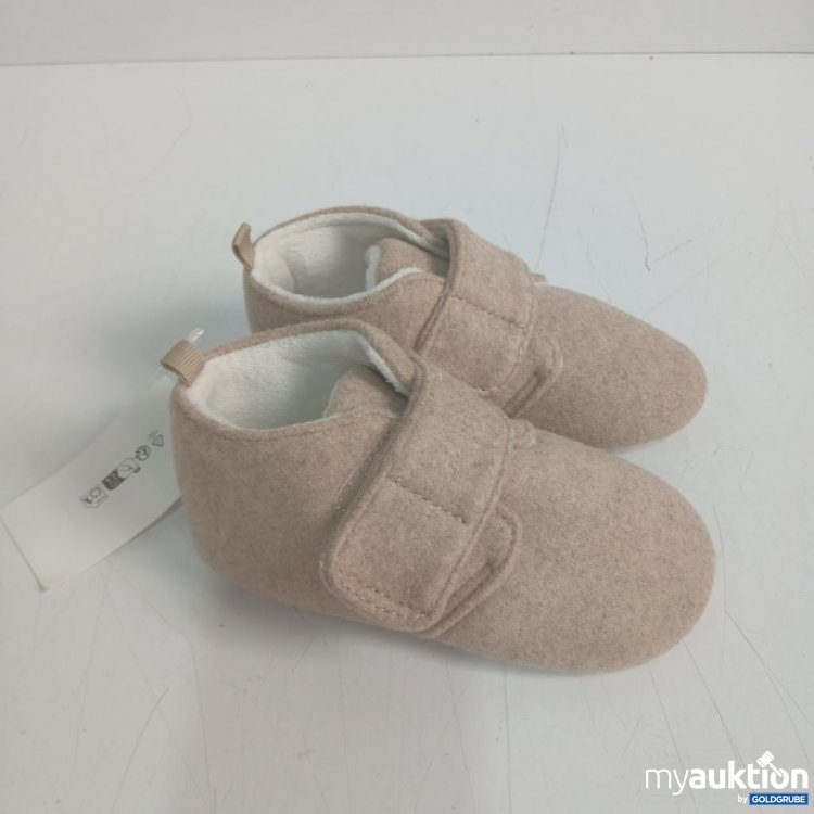 Artikel Nr. 930939 Artikel Nr. 930939: Beige Babyschuhe aus Filz mit Klettverschluss
Gr. 24/25