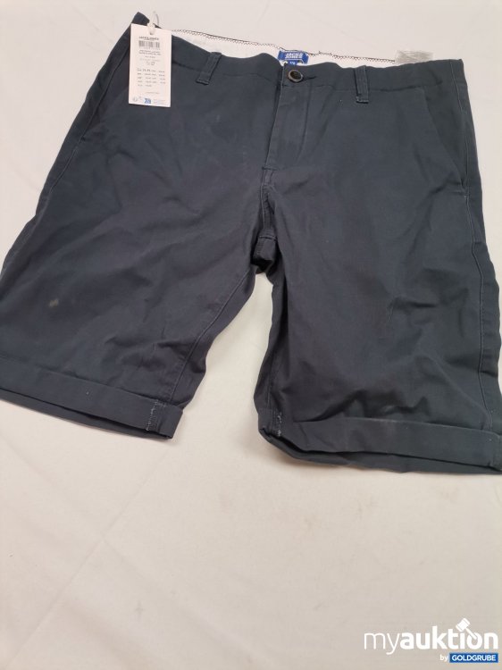 Artikel Nr. 822949 Artikel Nr. 822949: Jack&Jones Shorts verschmutzt