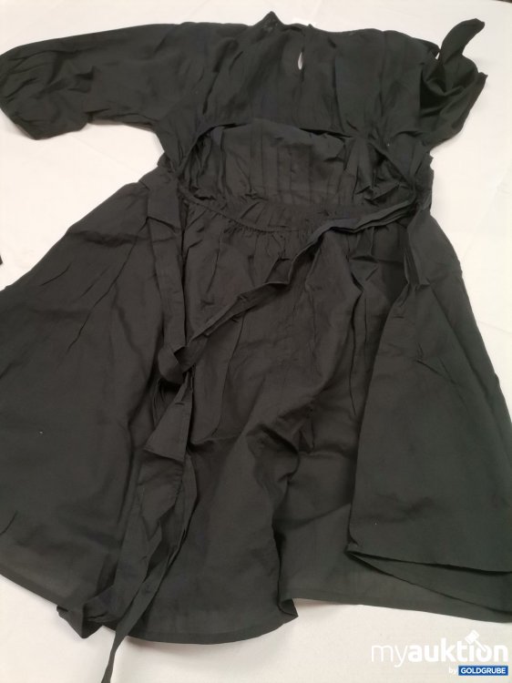 Artikel Nr. 879952 Artikel Nr. 879952: H&M Kleid