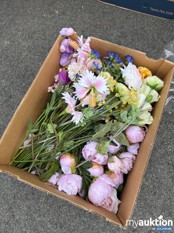 Artikel Nr. 934953: Schachtel voll mit Seidenblumen (gemischt)