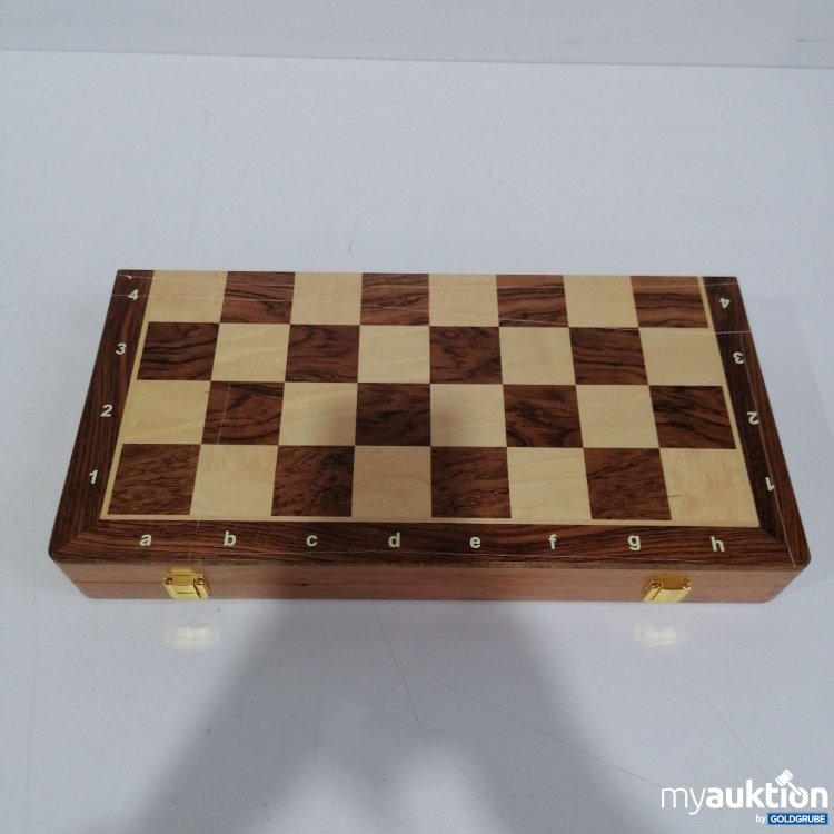Artikel Nr. 834957: Schachbrett Koffer aus Holz mit Holzspielfiguren