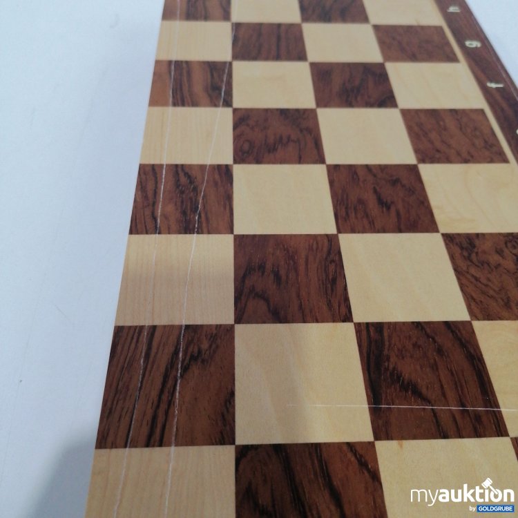 Artikel Nr. 834957: Schachbrett Koffer aus Holz mit Holzspielfiguren