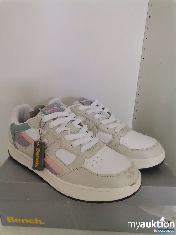 Artikel Nr. 826959: Bench Sneaker verschmutzt 