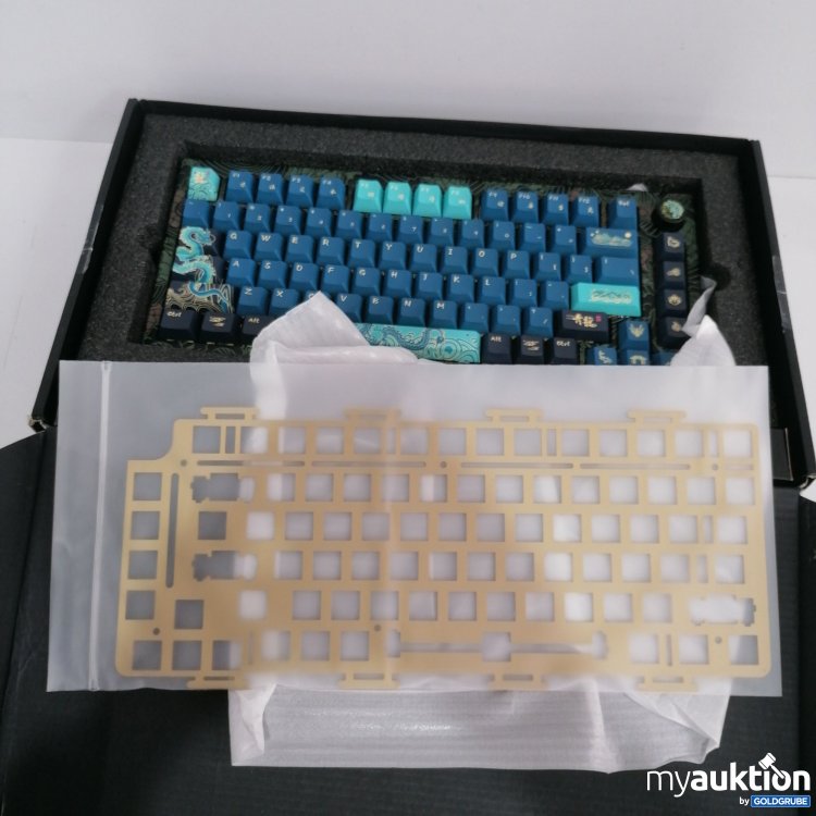 Artikel Nr. 438965: Akko Tastatur mit Zubehör 