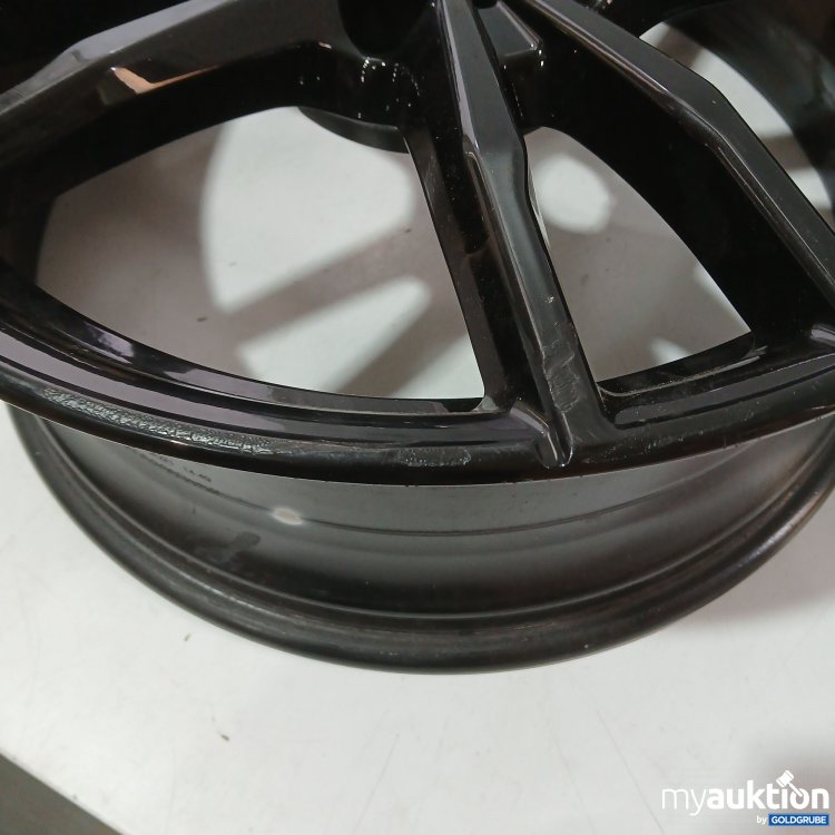 Artikel Nr. 443965 Artikel Nr. 443965: BMW Felge Glänzend Schwarz 8Jx19 H2, IS 27 BAT K1,