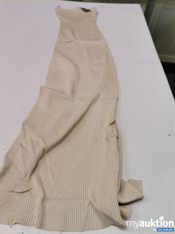 Artikel Nr. 675965 Artikel Nr. 675965: Bershka Strickkleid