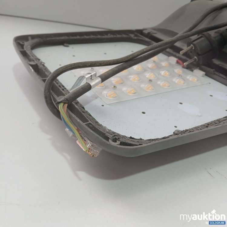 Artikel Nr. 361966 Artikel Nr. 361966: LED Straßenleuchte