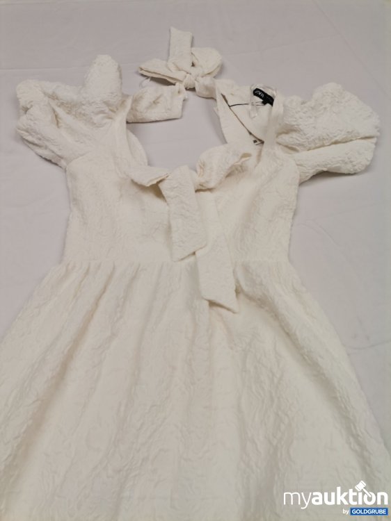 Artikel Nr. 863967 Artikel Nr. 863967: Zara Kleid
