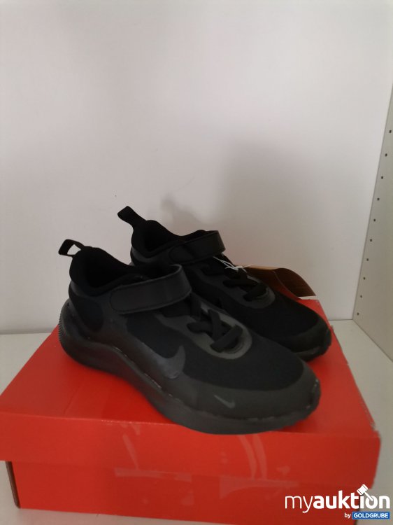 Artikel Nr. 826970: Nike Sneaker