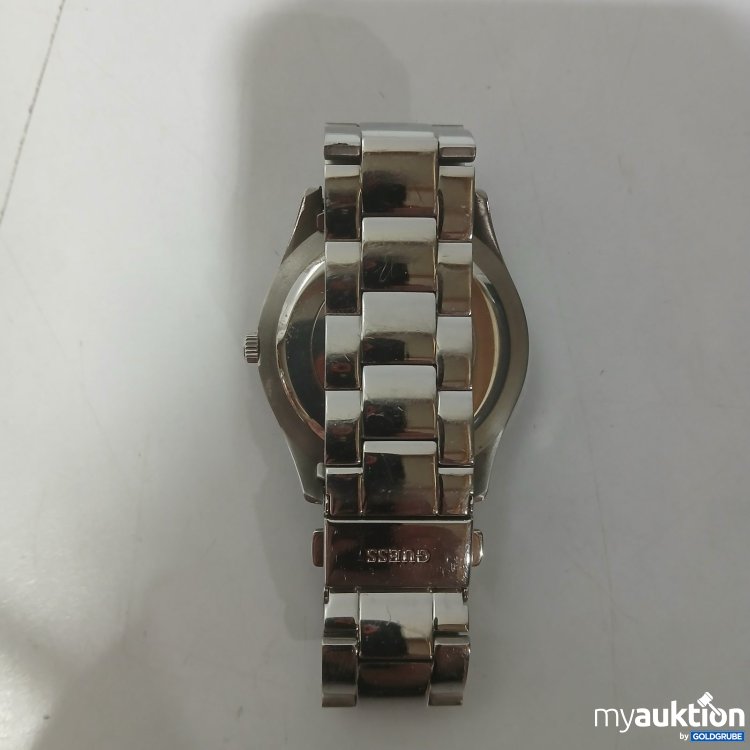 Artikel Nr. 524978: Guess Damenuhr silberfarben mit Herzmotiv stainless steel & wasserresistent  (gebraucht)