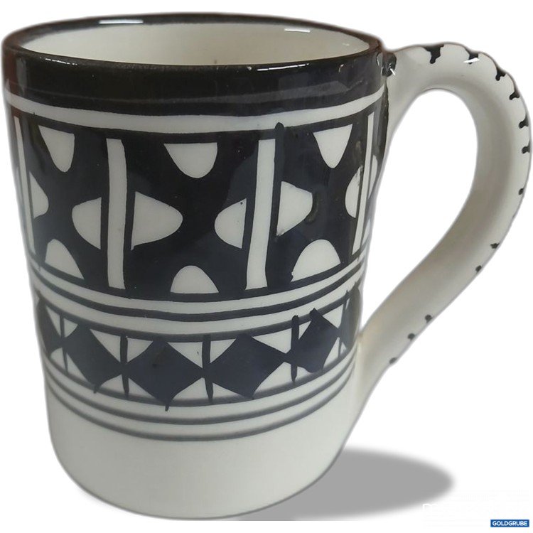Artikel Nr. 921979: Tasse mit geometrischem Muster