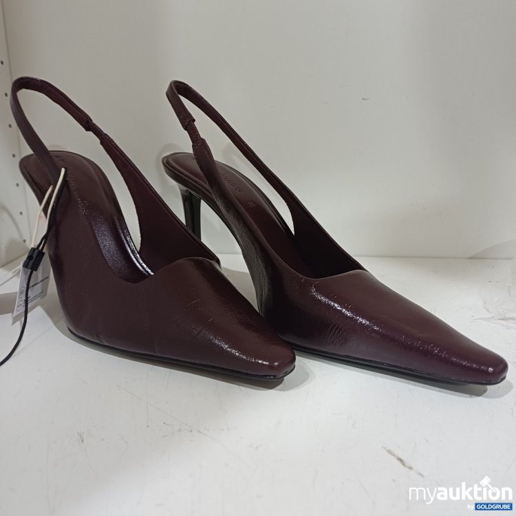 Artikel Nr. 931979 Artikel Nr. 931979: Stradivarius Lack-Pumps, bordeauxfarben, Stiletto-Absatz