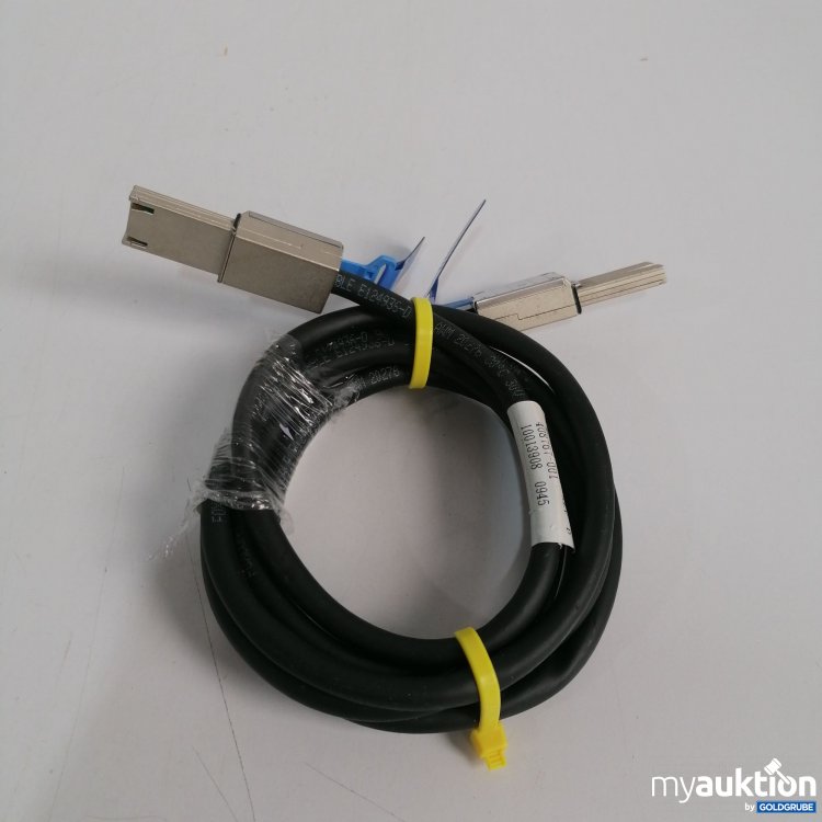 Artikel Nr. 856980 Artikel Nr. 856980: SAS-Kabel (Serial Attached SCSI) E124936-D