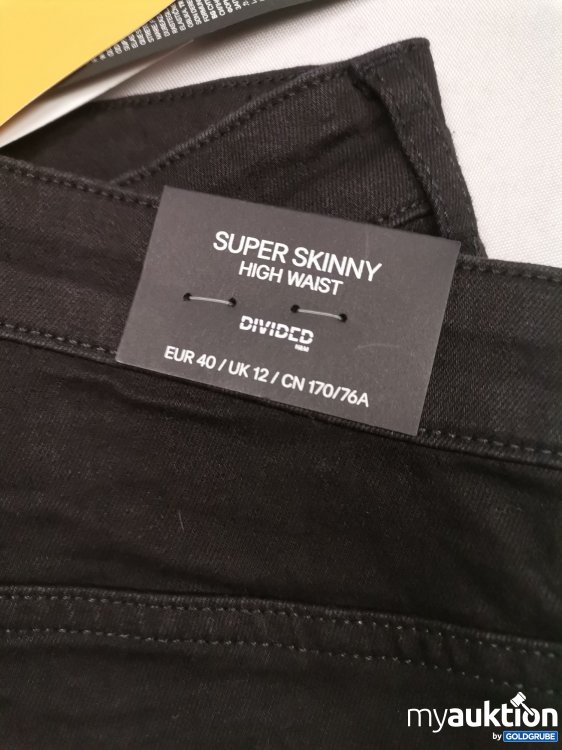 Artikel Nr. 863984 Artikel Nr. 863984: H&M Jeans