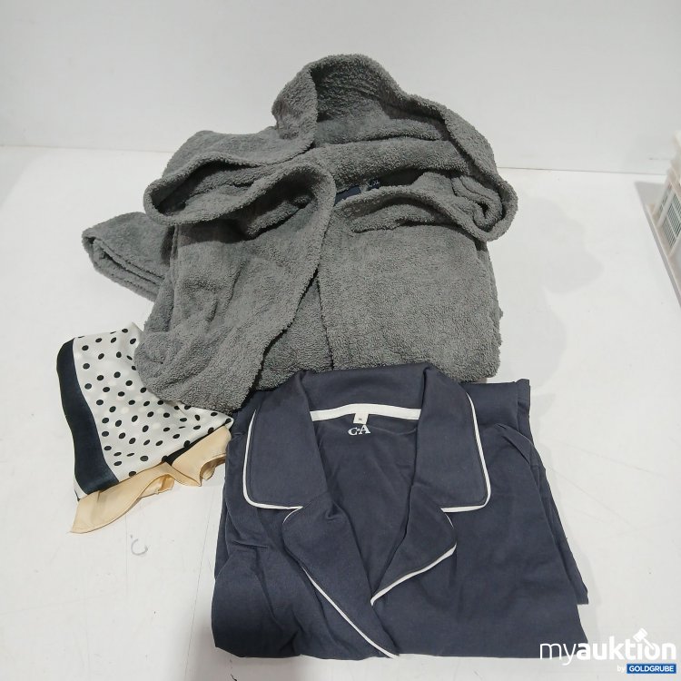 Artikel Nr. 891985: Diverse Bekleidung 