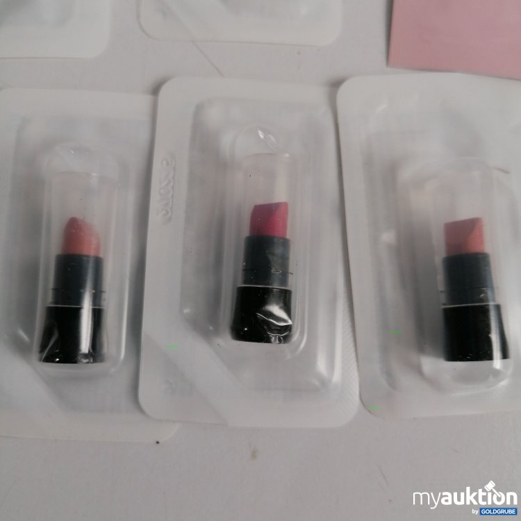 Artikel Nr. 855991 Artikel Nr. 855991: Avon Set lt. Foto
