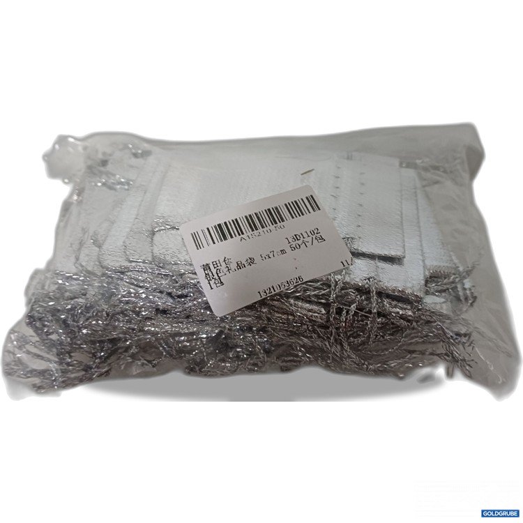 Artikel Nr. 916991: Diverse Geschenksäckchen Anzahl unersichtlich, silber, ca 7x5cm