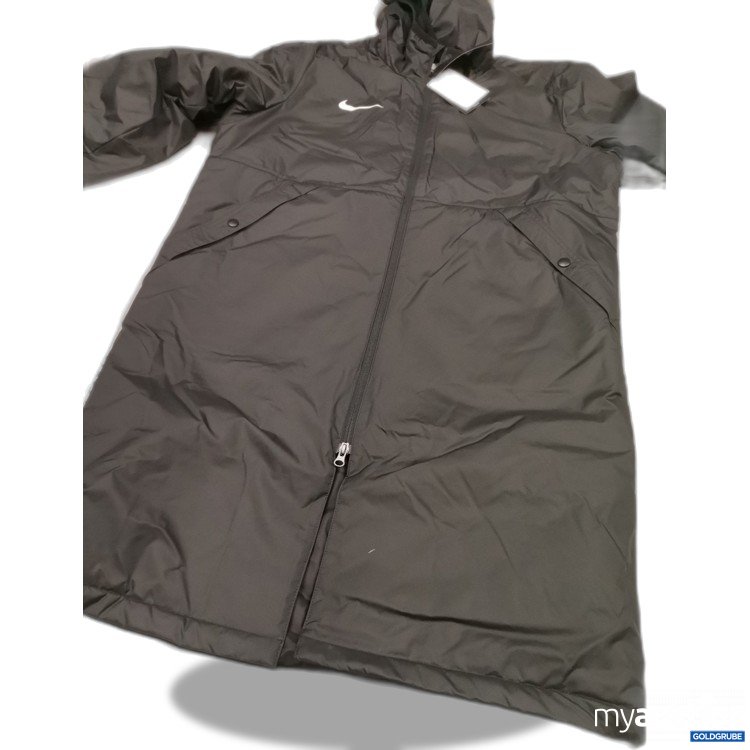 Artikel Nr. 836994 Artikel Nr. 836994: Nike Mantel