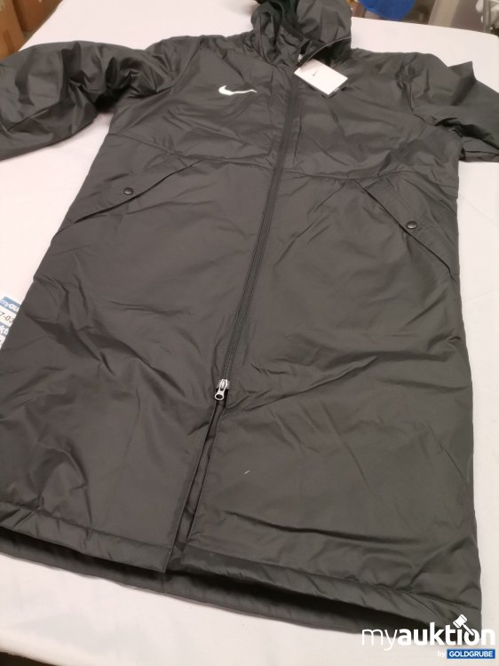 Artikel Nr. 836994 Artikel Nr. 836994: Nike Mantel