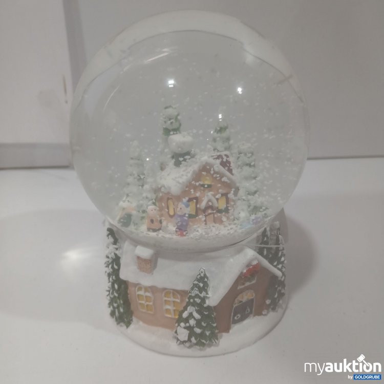 Artikel Nr. 911994: Weihnachtskugel Haus mit Bäumen 