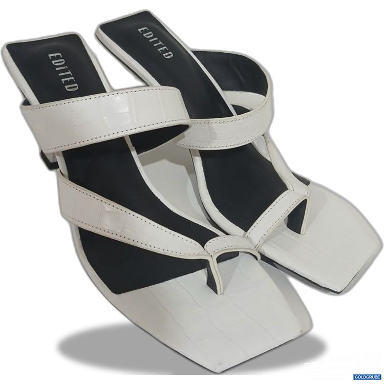 Artikel Nr. 930998 Artikel Nr. 930998: EDITED Sandalen